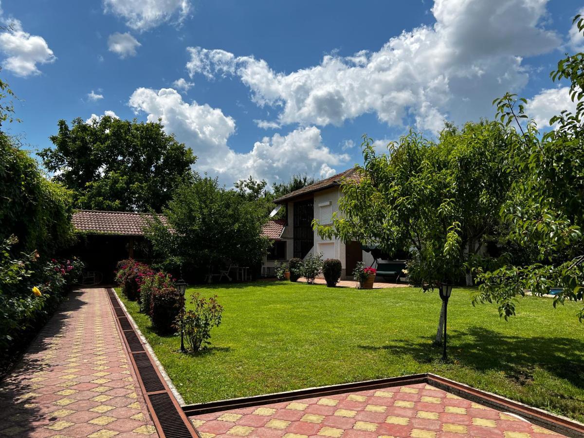Villa Jardin - Novosel Exterior foto